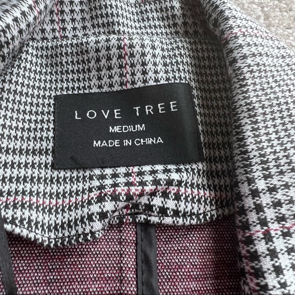 Women’s Plaid Sleeveless Blazer in size Medium - Picture 6 of 8